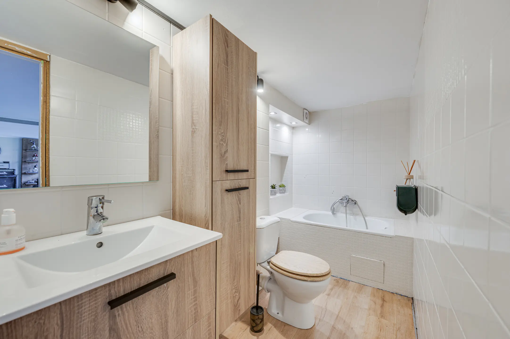 Picture 2 of 4 for Exceptional house with six bedrooms in Enghien