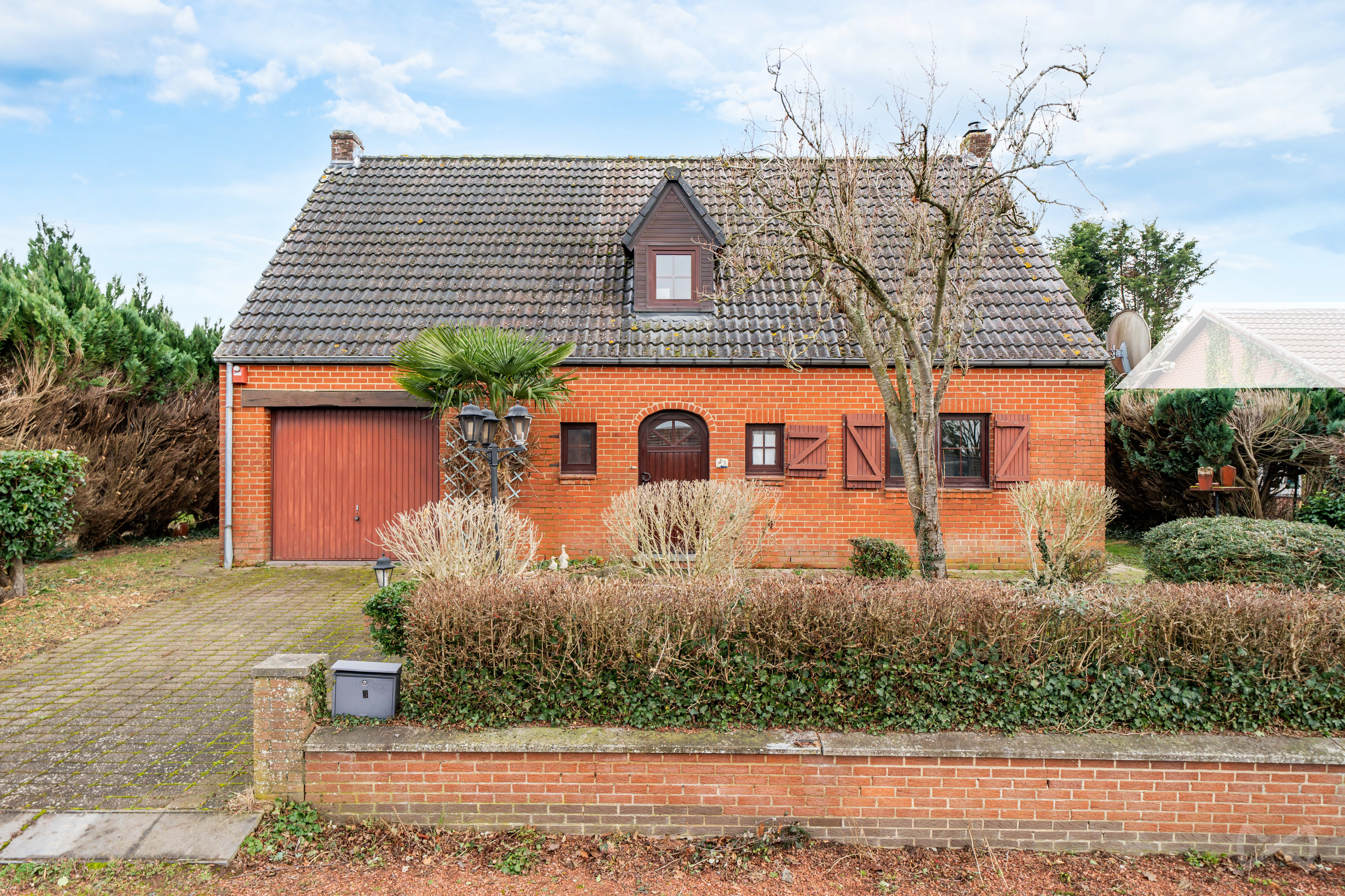 Picture 2 of 3 for Villa with three bedrooms in Hennuyères