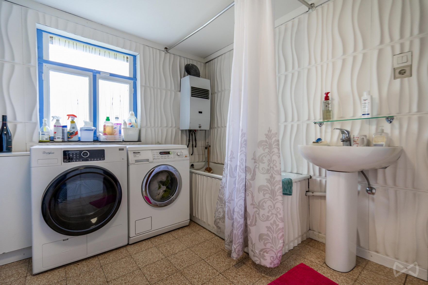 Foto 4 van 4 van Huis met vier slaapkamers in Morlanwelz Carnières