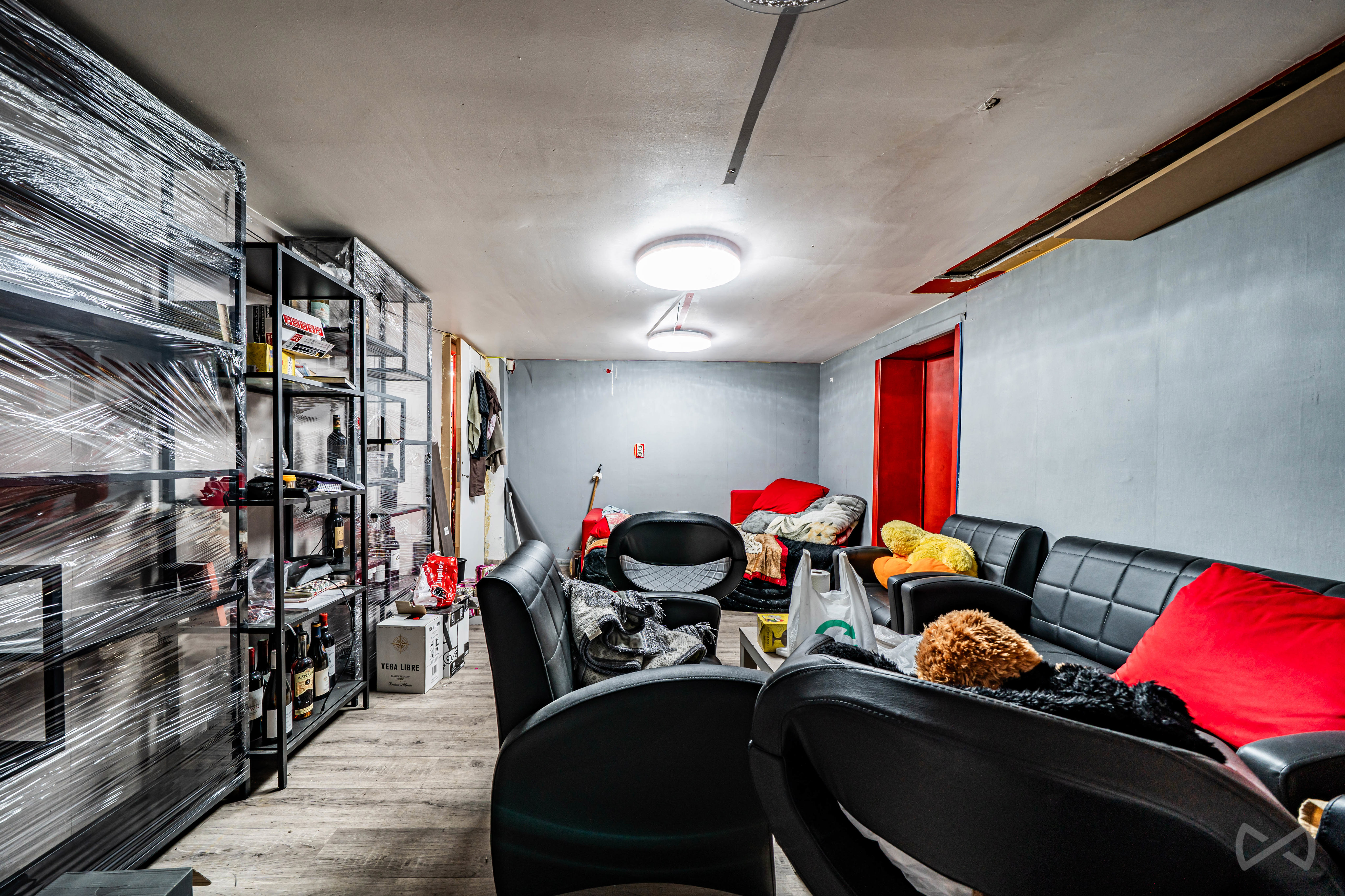 Photo 3 sur 4 pour Immeuble mixte de deux chambres à Ottignies-Louvain-la-Neuve