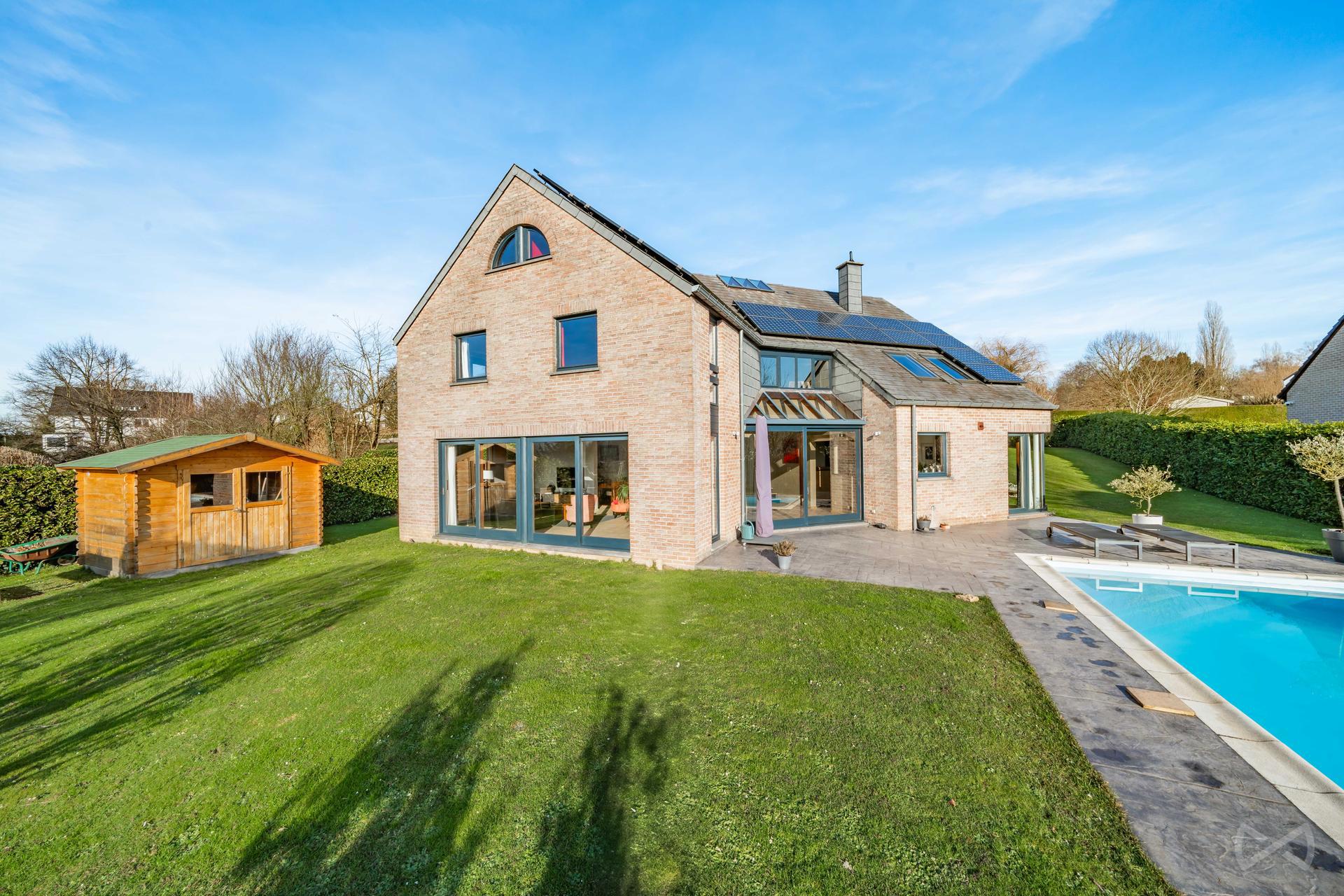 Foto 3 van 4 van Villa met vier slaapkamers in Embourg