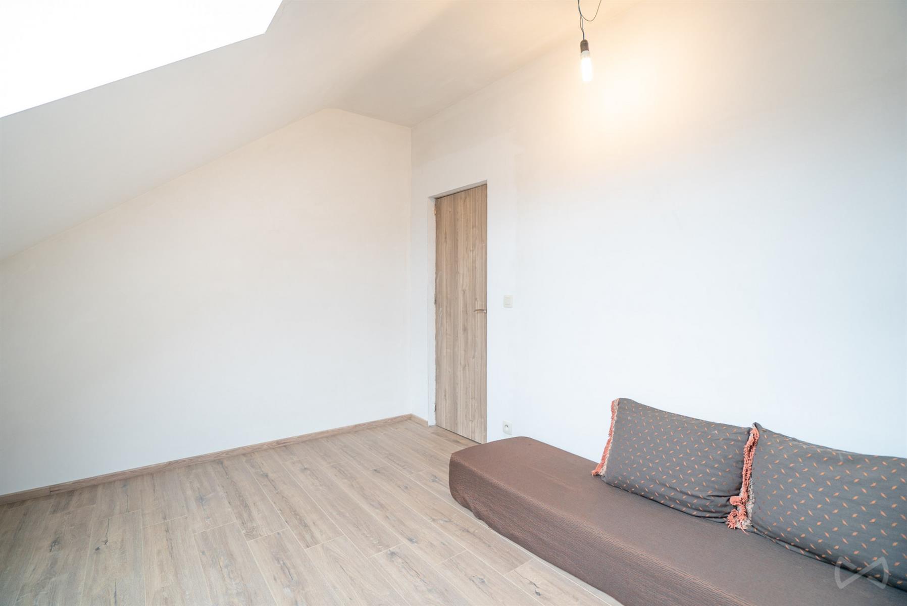 Picture 1 of 4 for House with three bedrooms in Gochenée