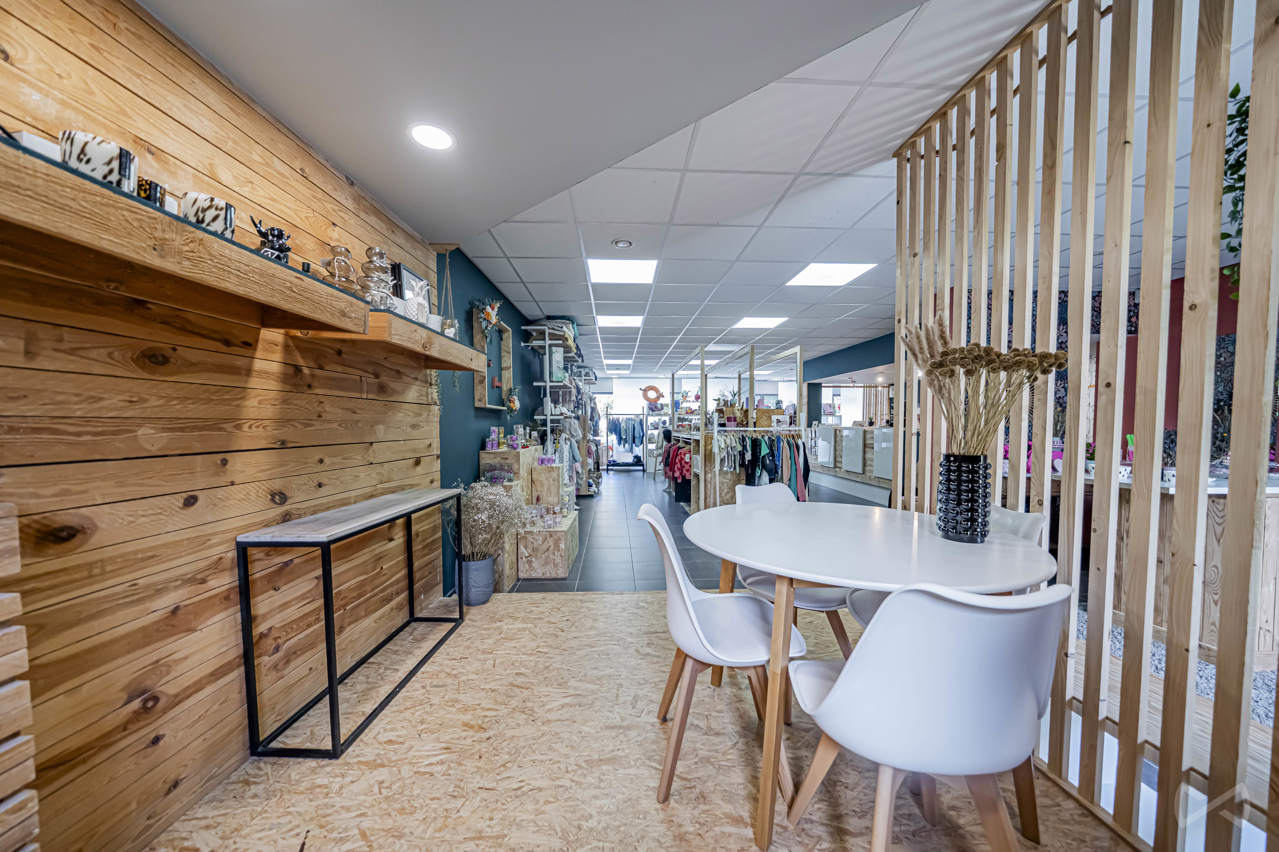 Picture 2 of 4 for Commercial groundfloor in Gerpinnes
