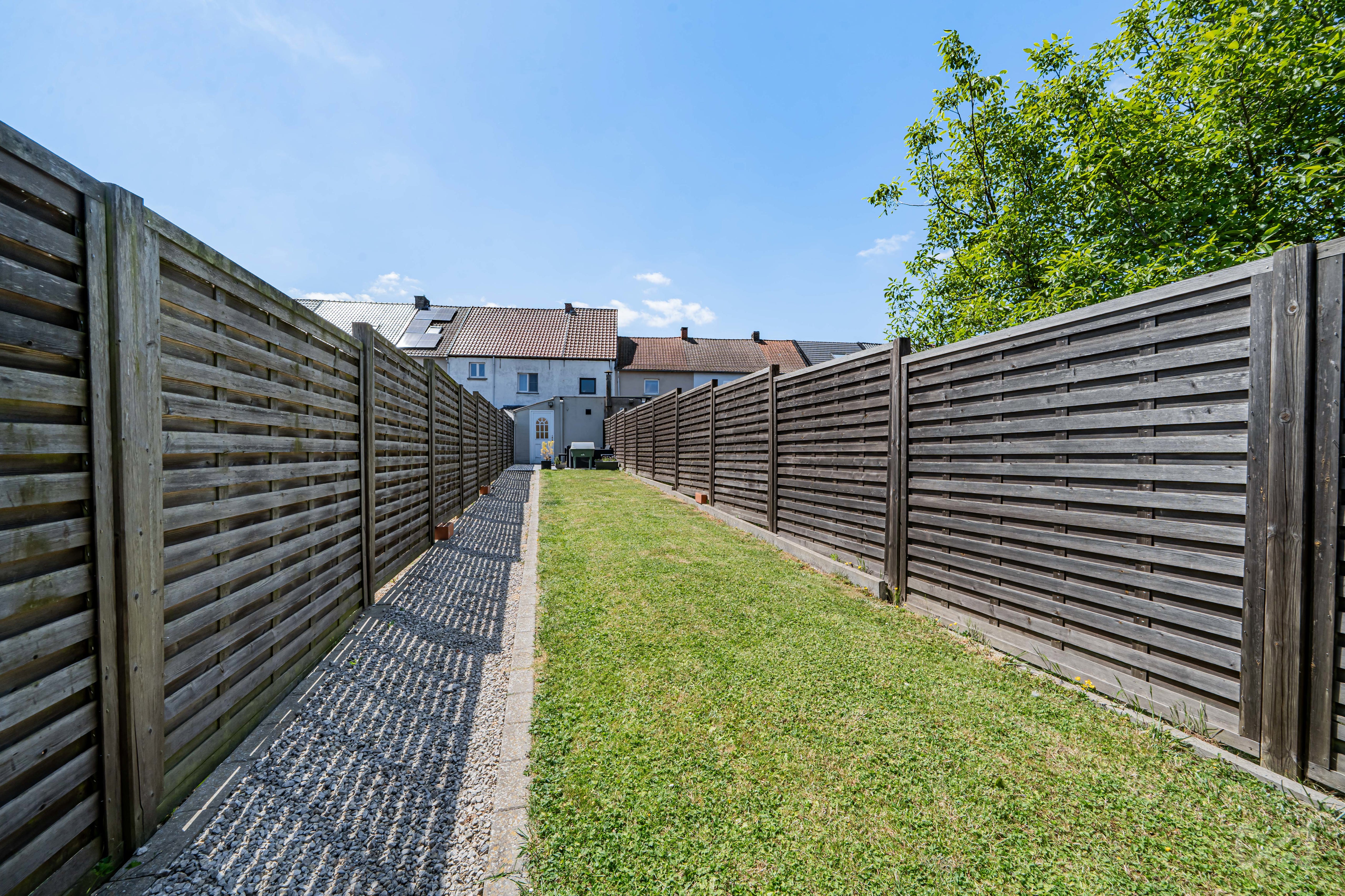 Picture 4 of 4 for House with three bedrooms in Escanaffles