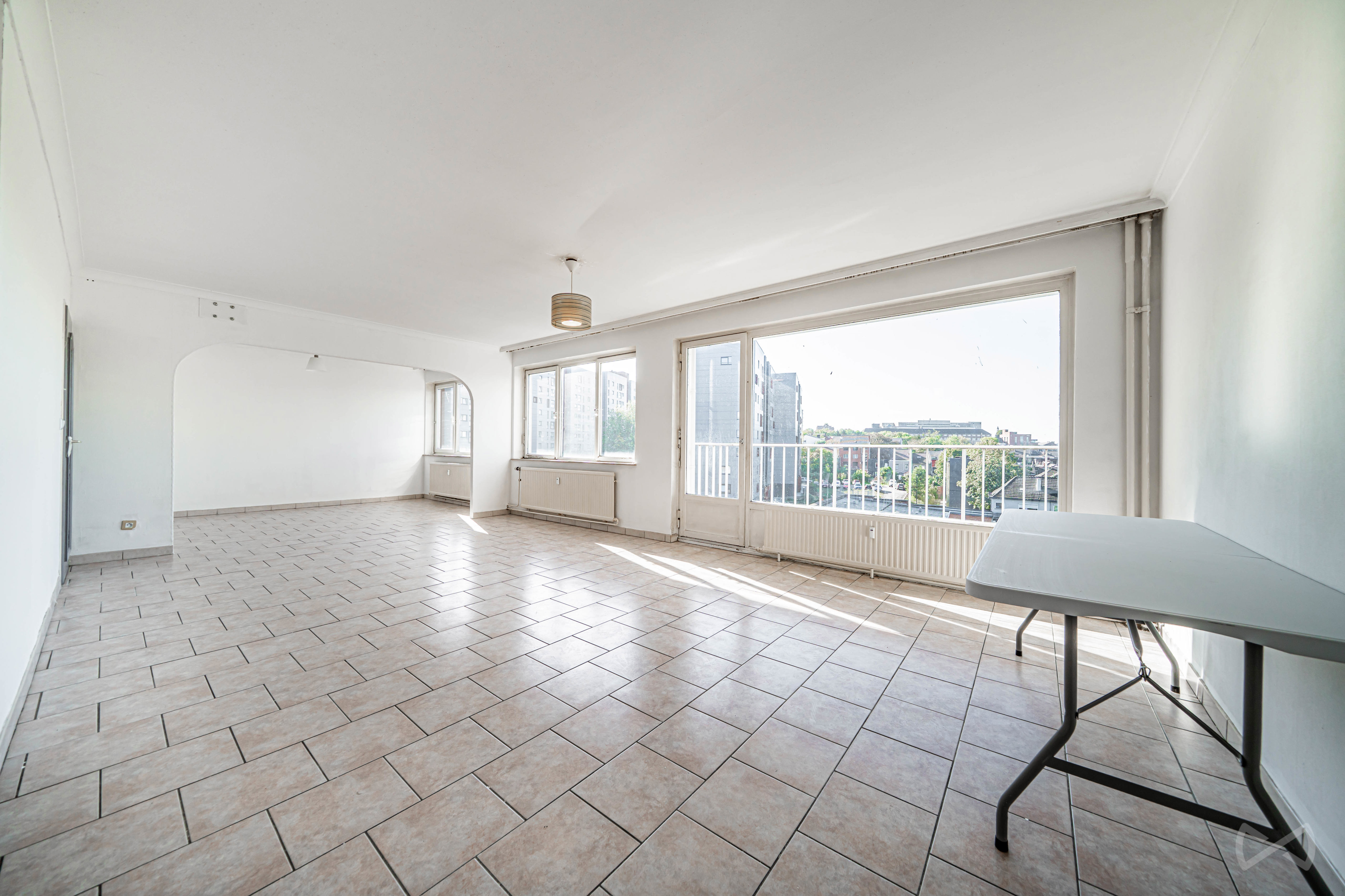 Picture 2 of 3 for Flat with two bedrooms in Charleroi