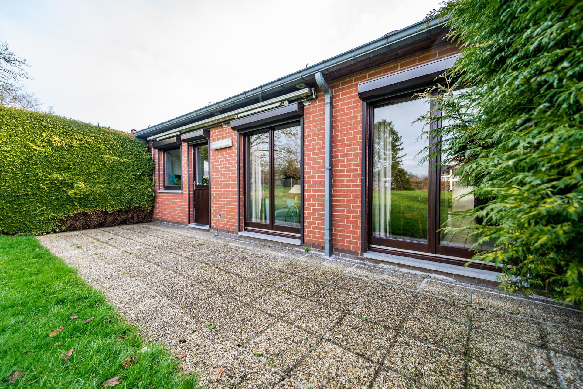 Picture 1 of 4 for Villa with five bedrooms in Mont-sur-marchienne