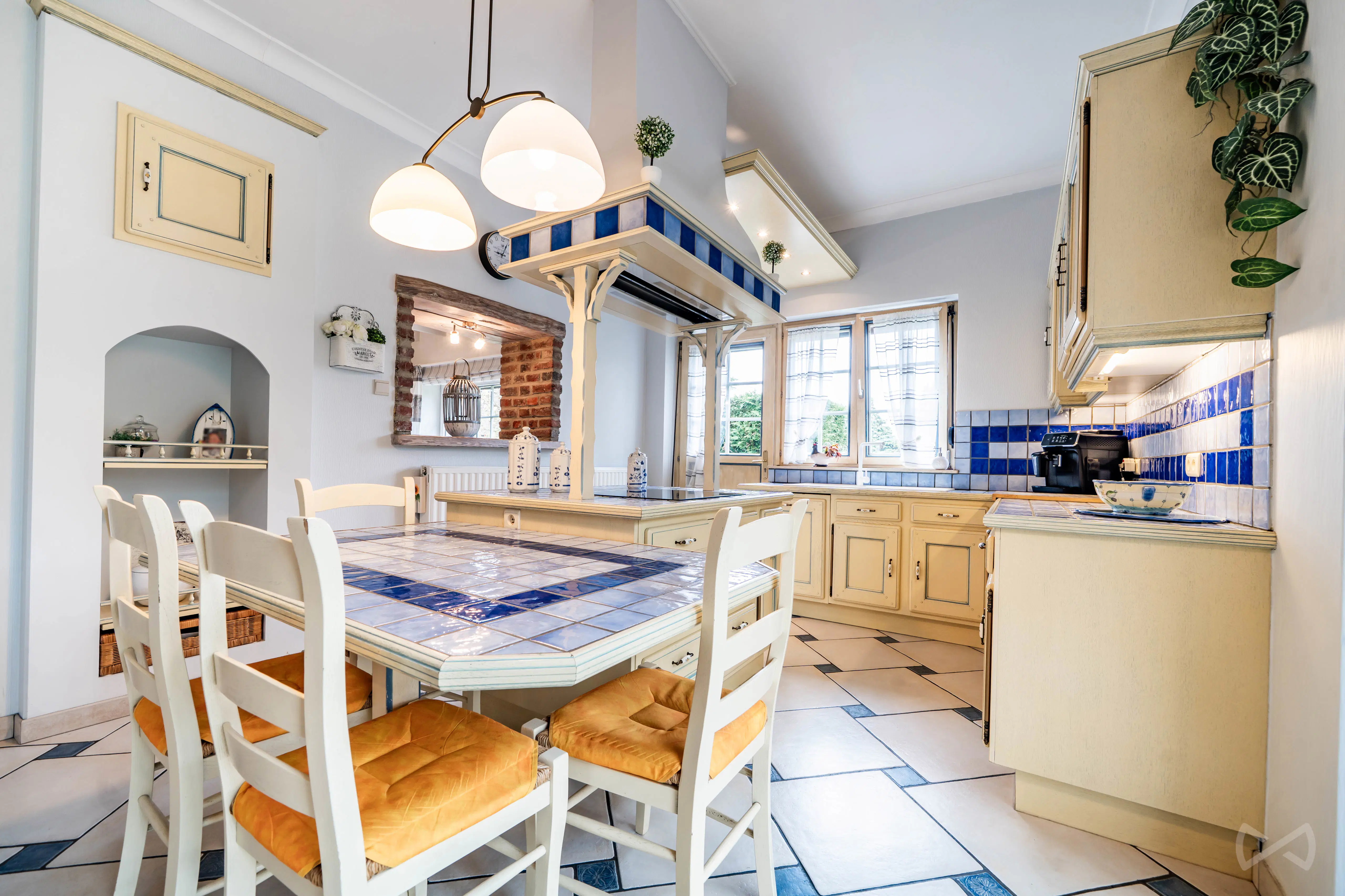 Picture 2 of 4 for Villa with four bedrooms in Marcinelle