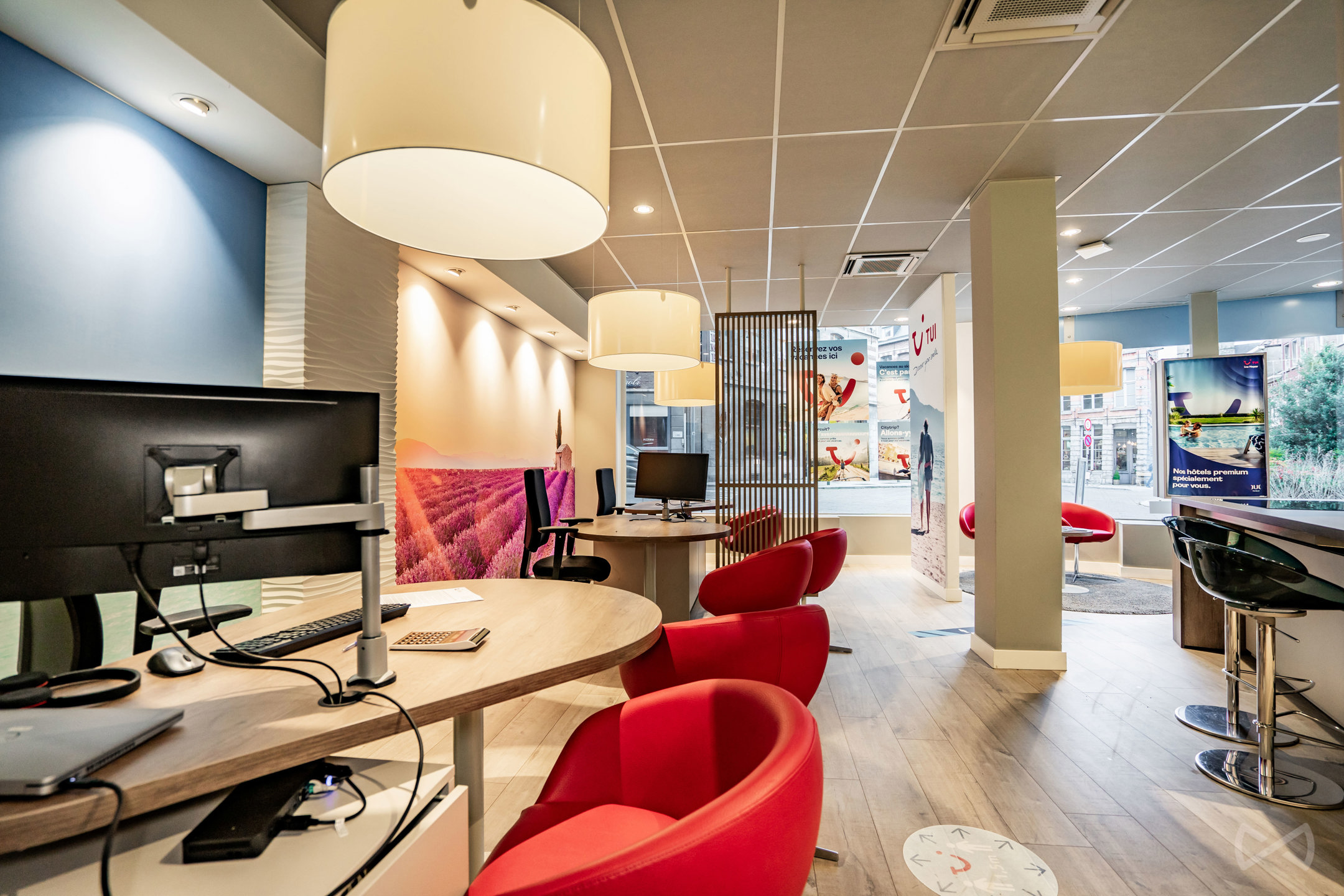 Photo 2 sur 3 pour Rez commercial à Tournai