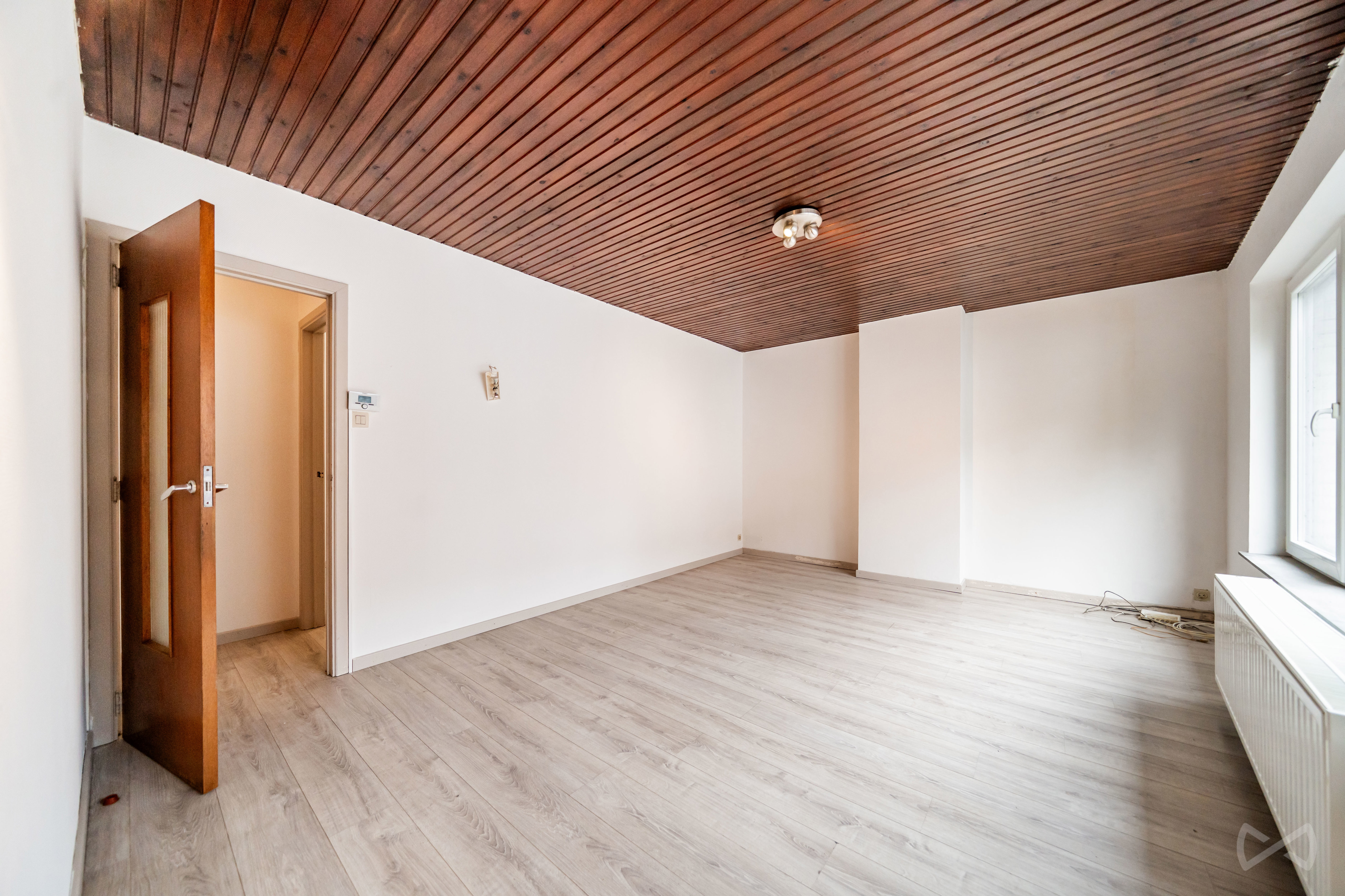 Picture 3 of 4 for Apartment block with six bedrooms in Thuin