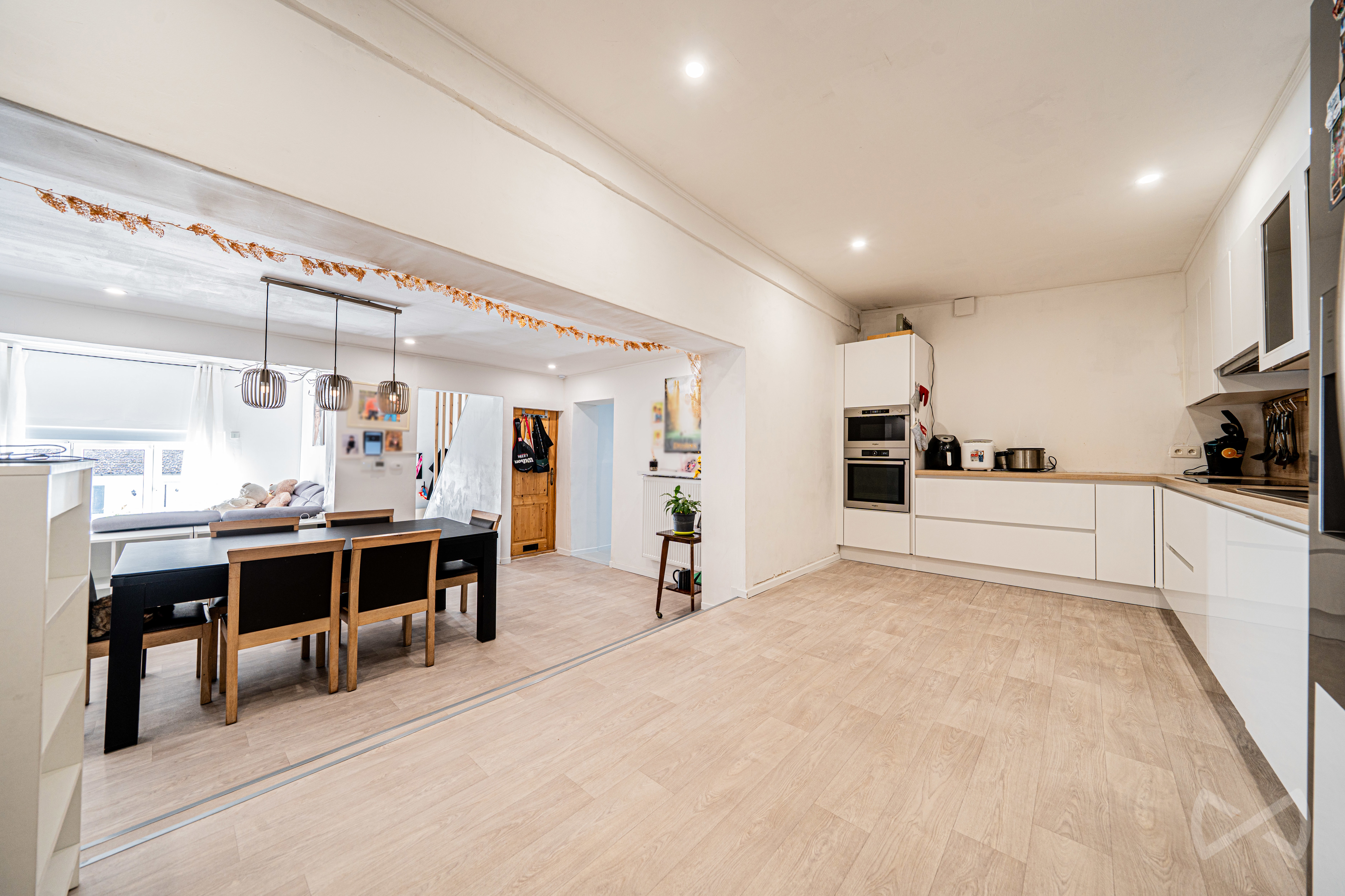 Photo 3 sur 3 pour Maison de trois chambres à Avennes