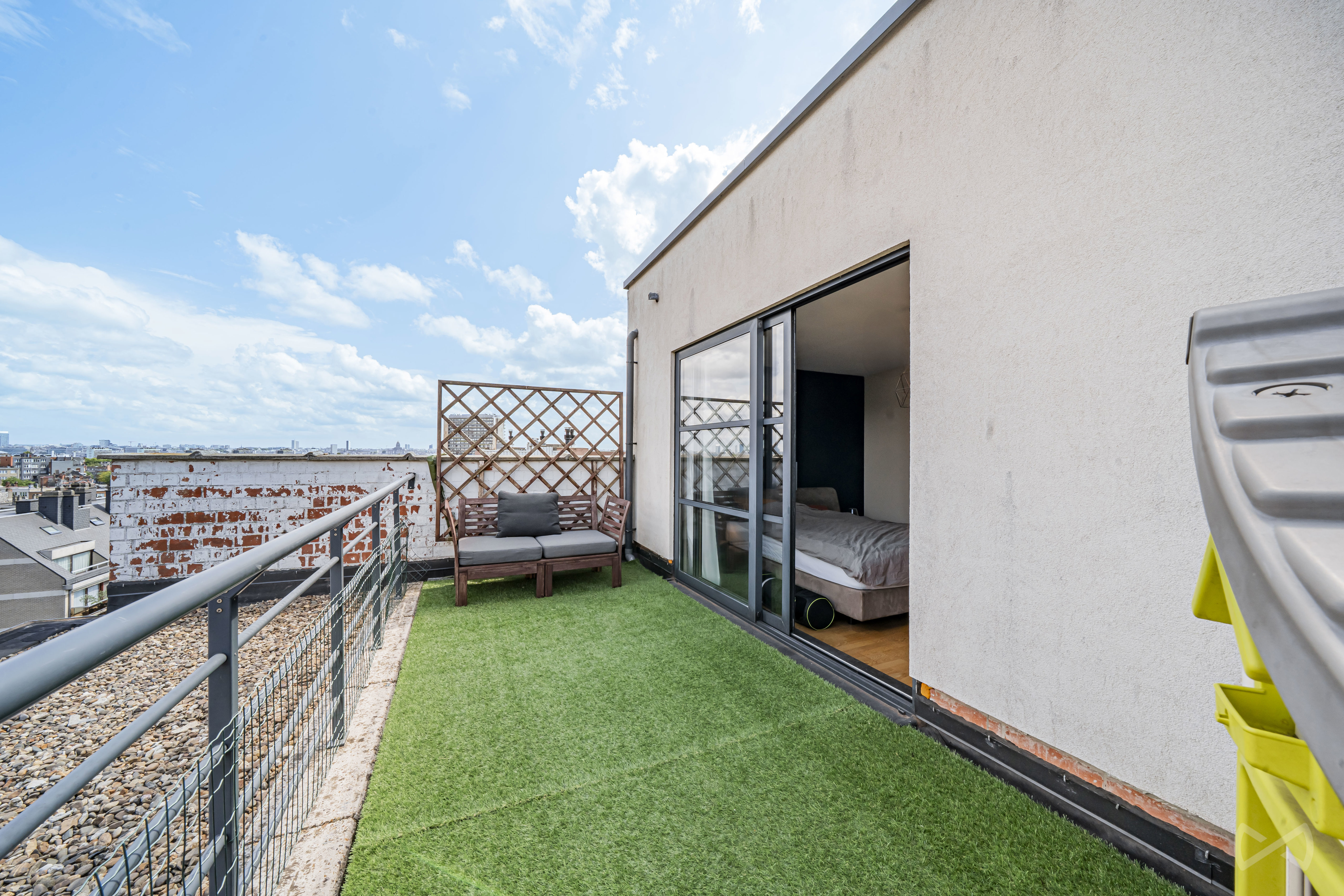 Picture 1 of 4 for Penthouse with four bedrooms in Koekelberg