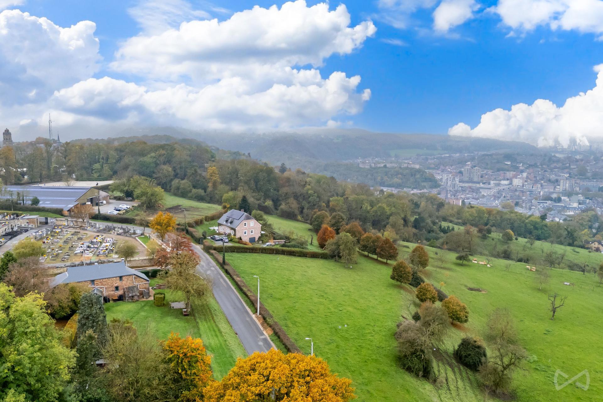 Photo 1 sur 4 pour Maison de quatre chambres à Huy