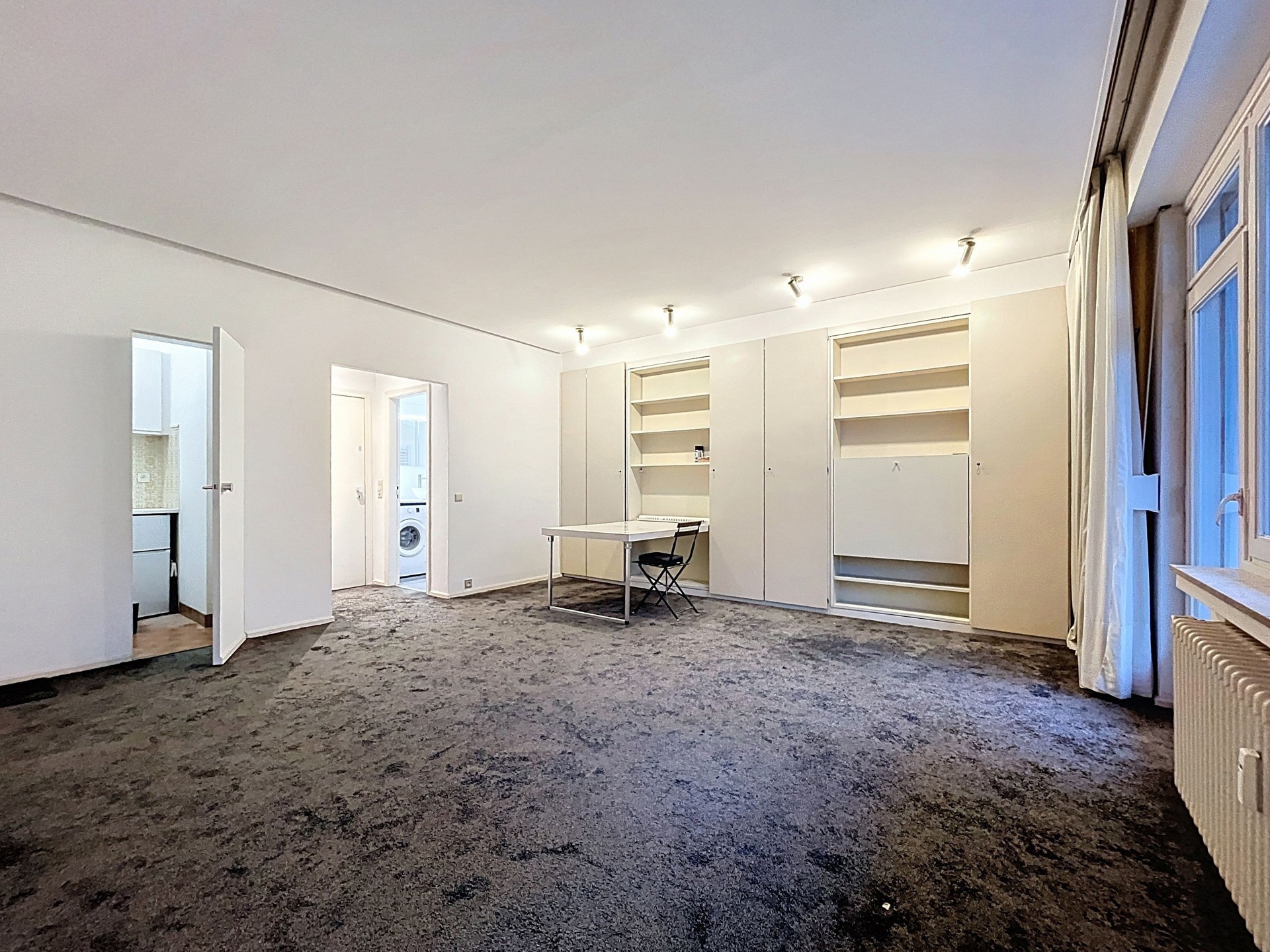 Picture 3 of 3 for Studio in Uccle