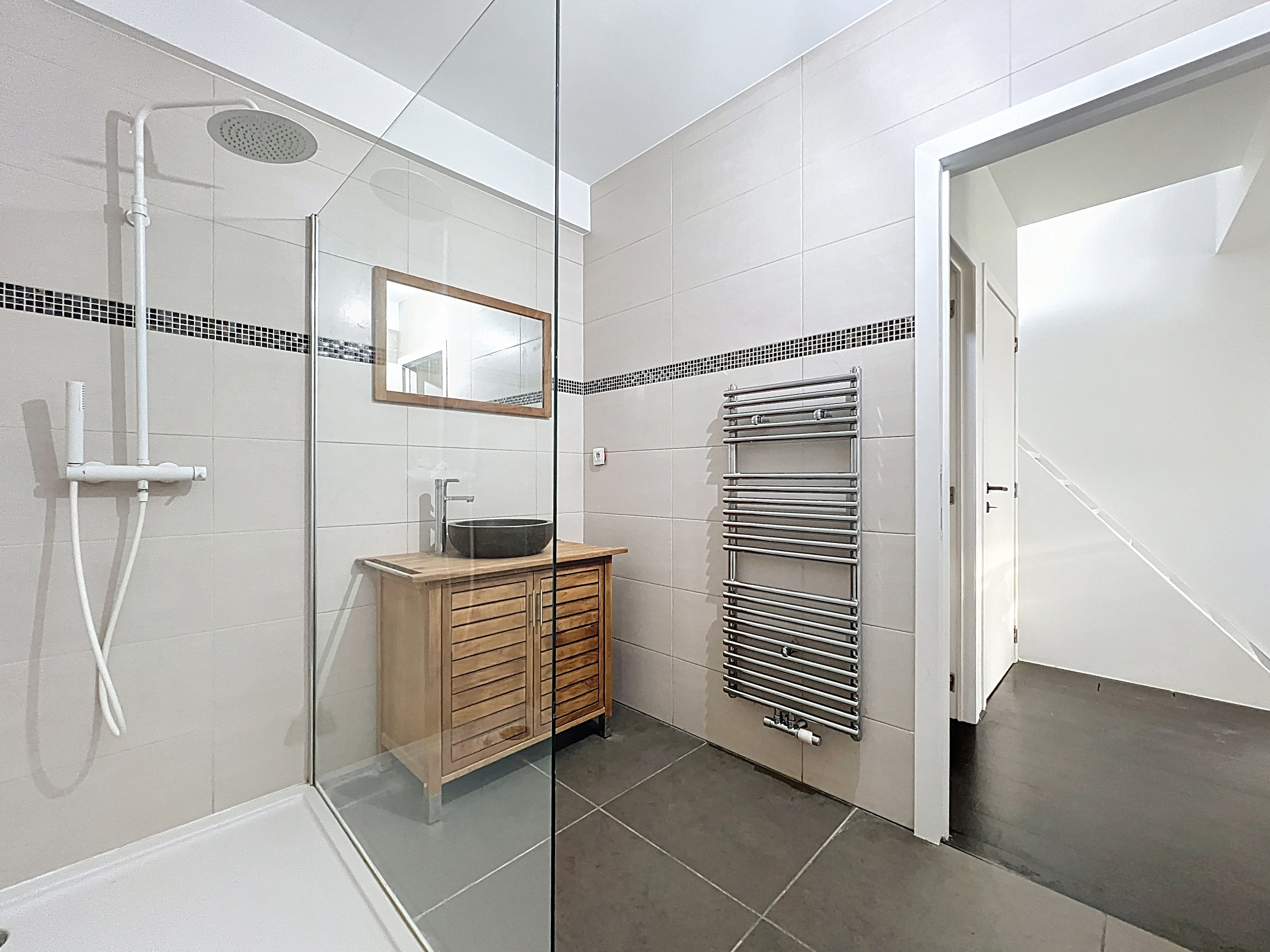 Foto 4 van 4 van Appartement met drie slaapkamers in Schaerbeek