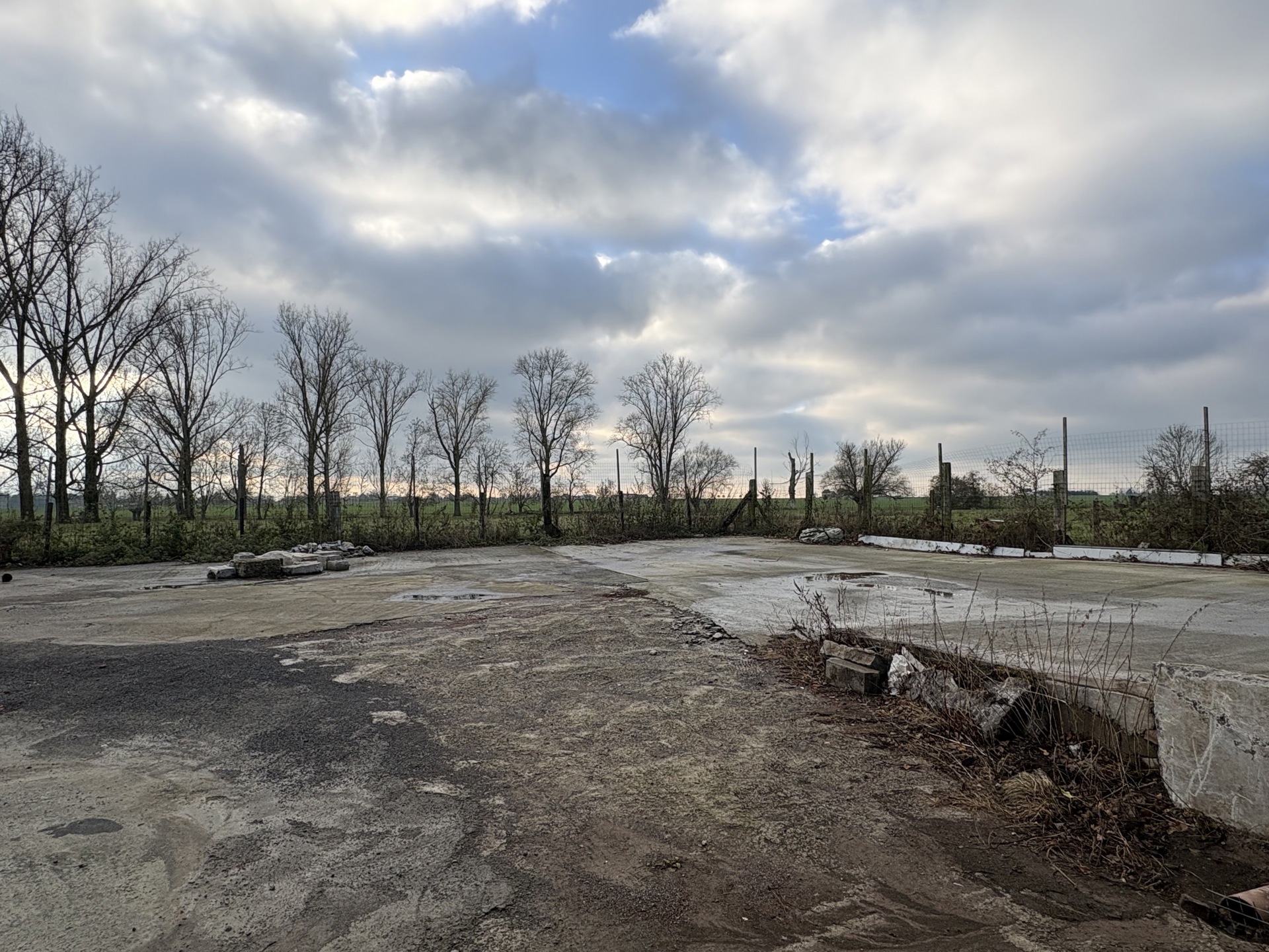 Photo 2 sur 4 pour Entrepôt à Soignies