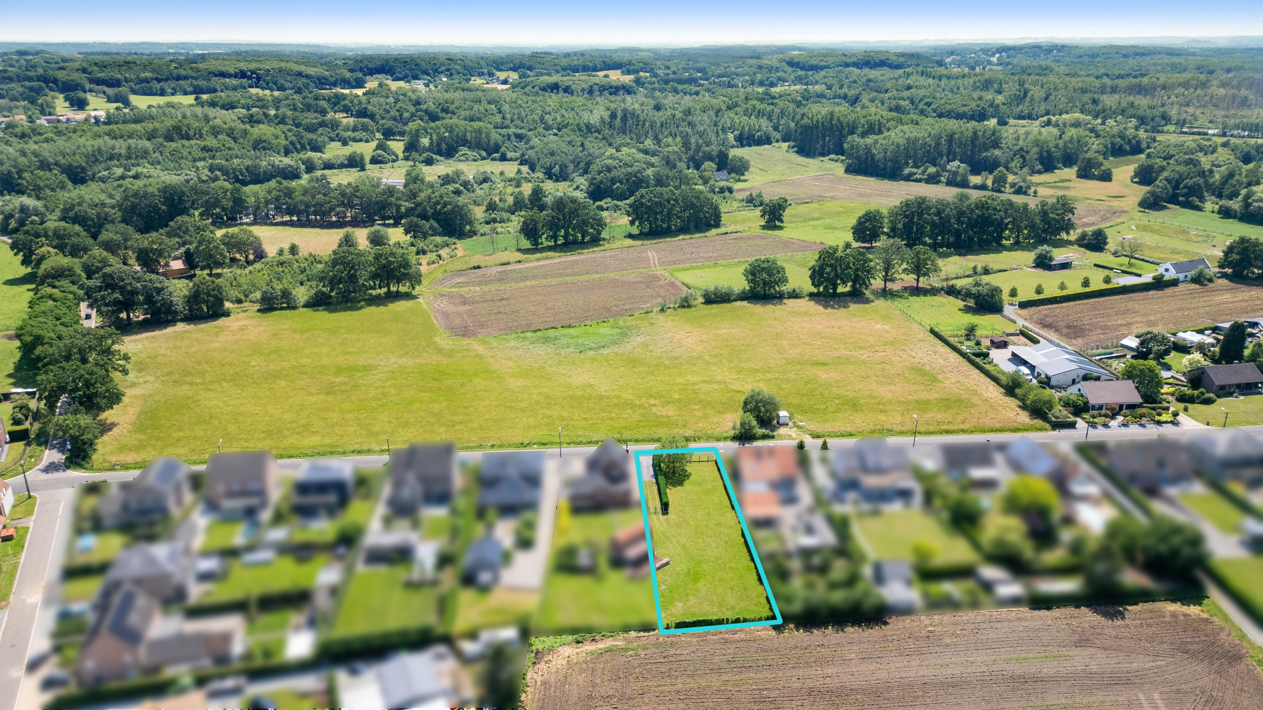 Picture 1 of 2 for Building ground in Beringen