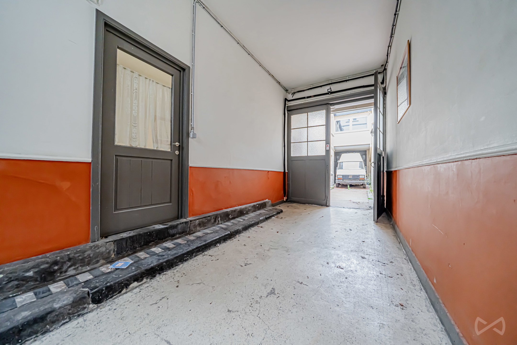 Picture 1 of 5 for Warehouse in Liège