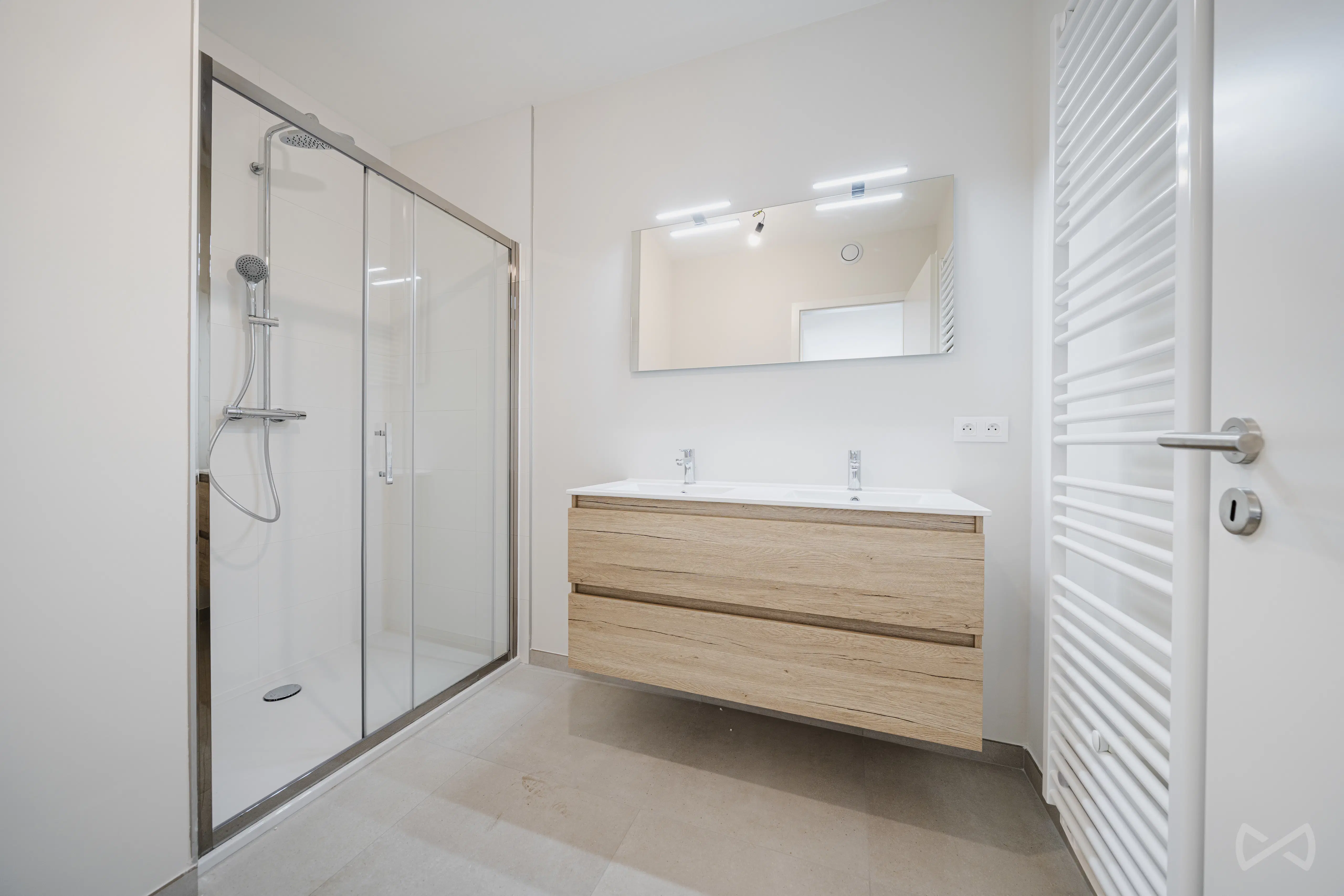 Photo 1 sur 4 pour Penthouse de trois chambres à Liège