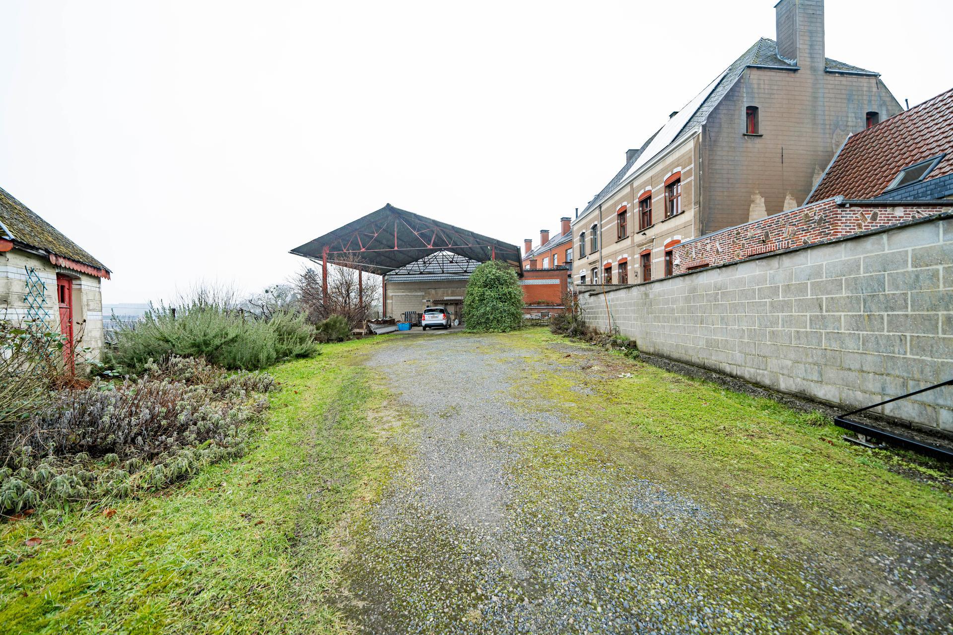 Photo 1 sur 4 pour Maison de cinq chambres à Battignies (Binche)