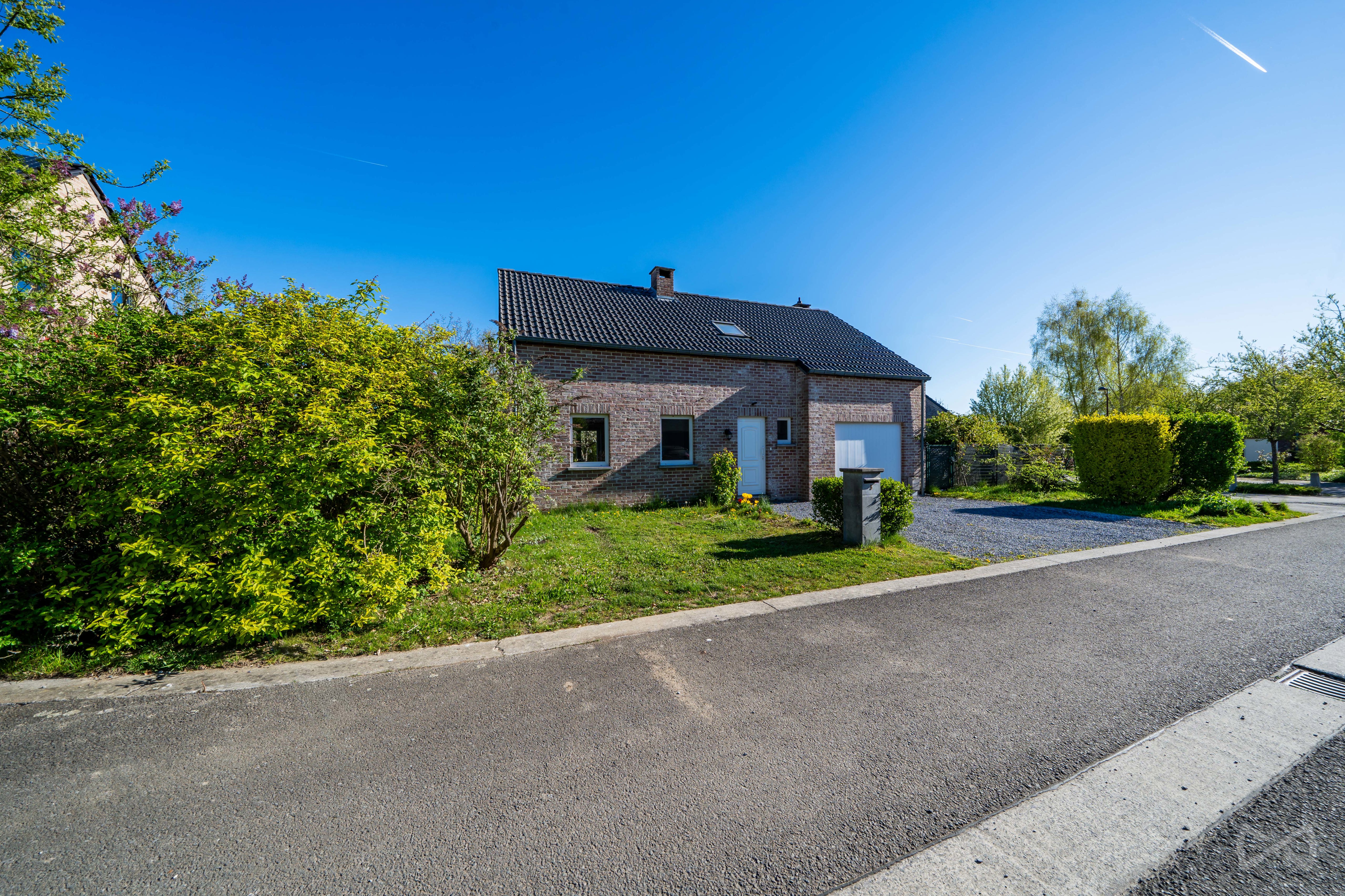 Picture 1 of 4 for Villa with three bedrooms in Ecaussinnes