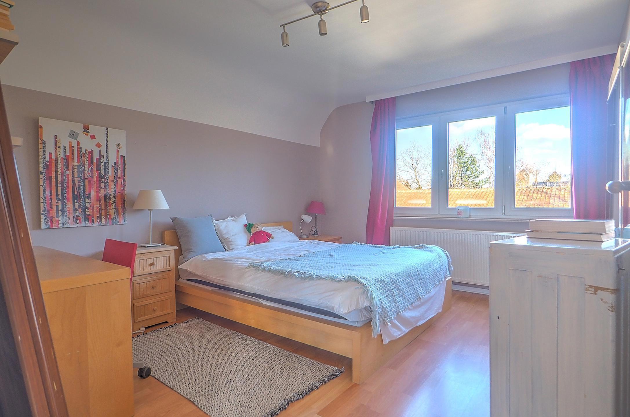 Picture 1 of 4 for House with four bedrooms in Waterloo
