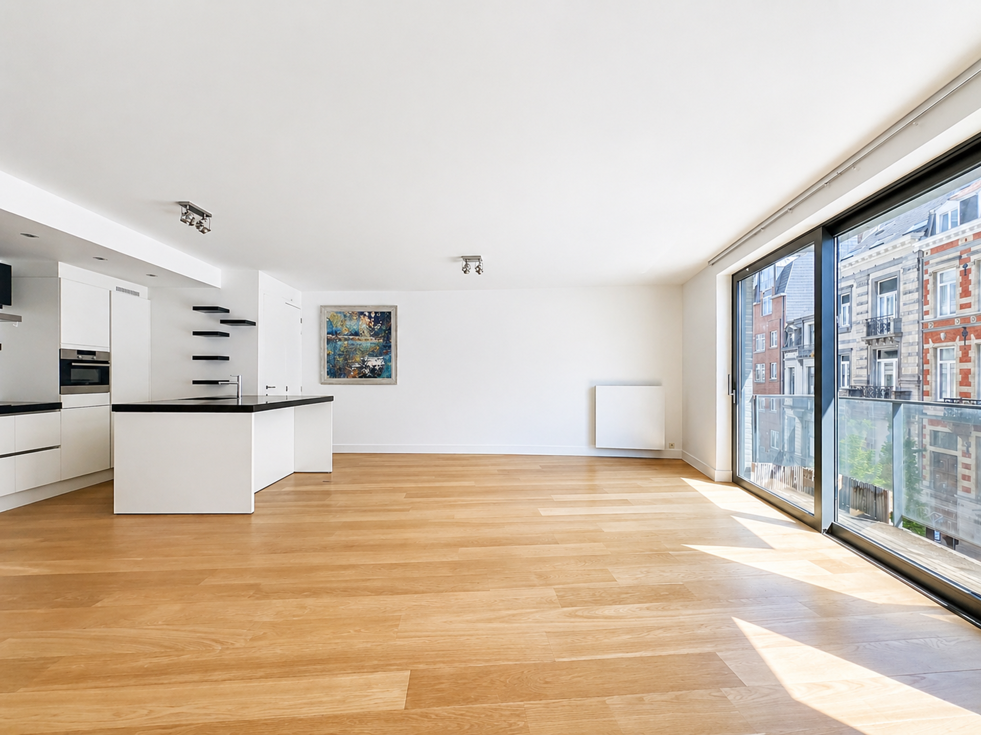 Picture 2 of 3 for Flat with three bedrooms in Saint-Gilles