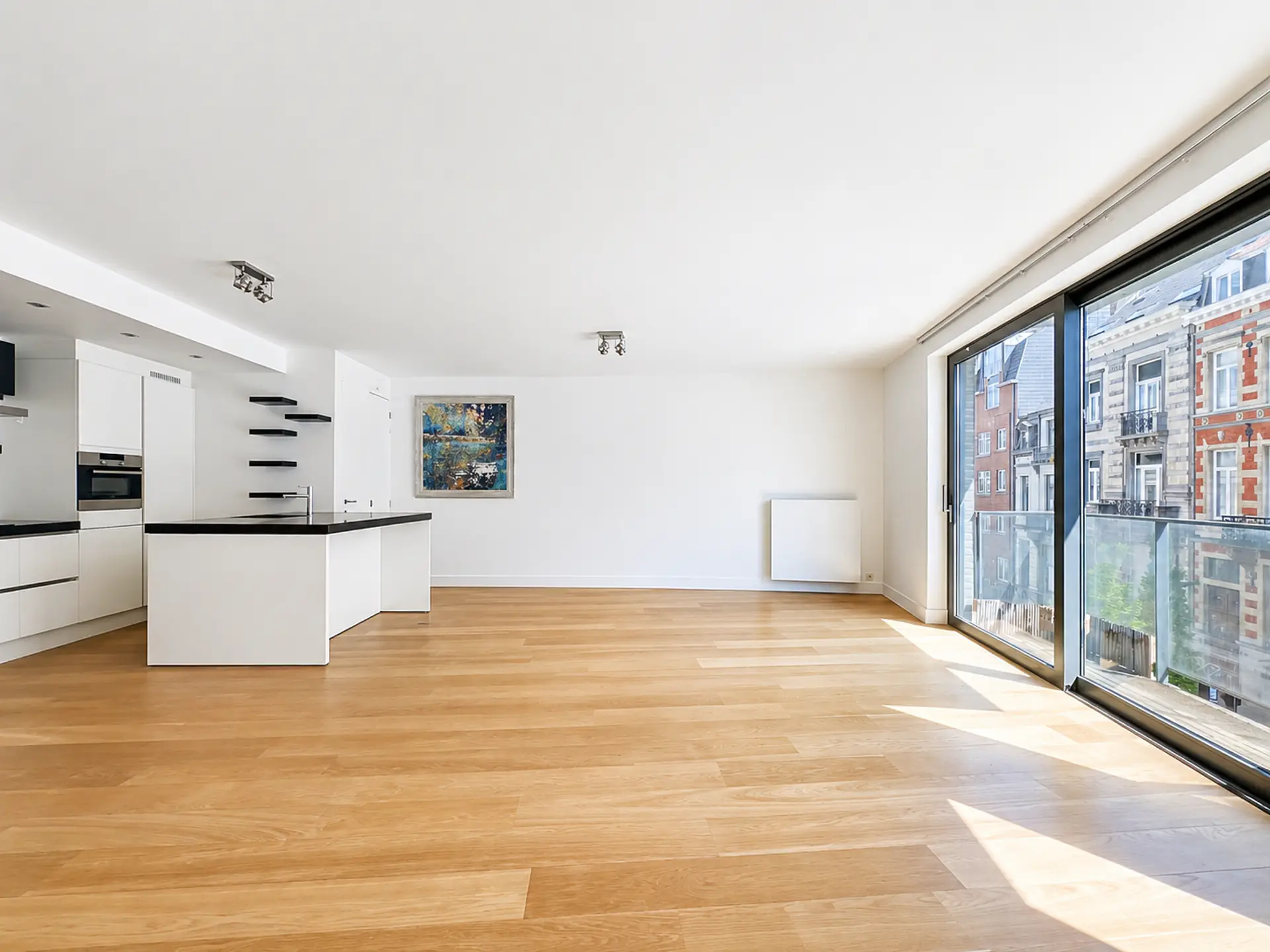 Picture 2 of 3 for Flat with three bedrooms in Saint-Gilles