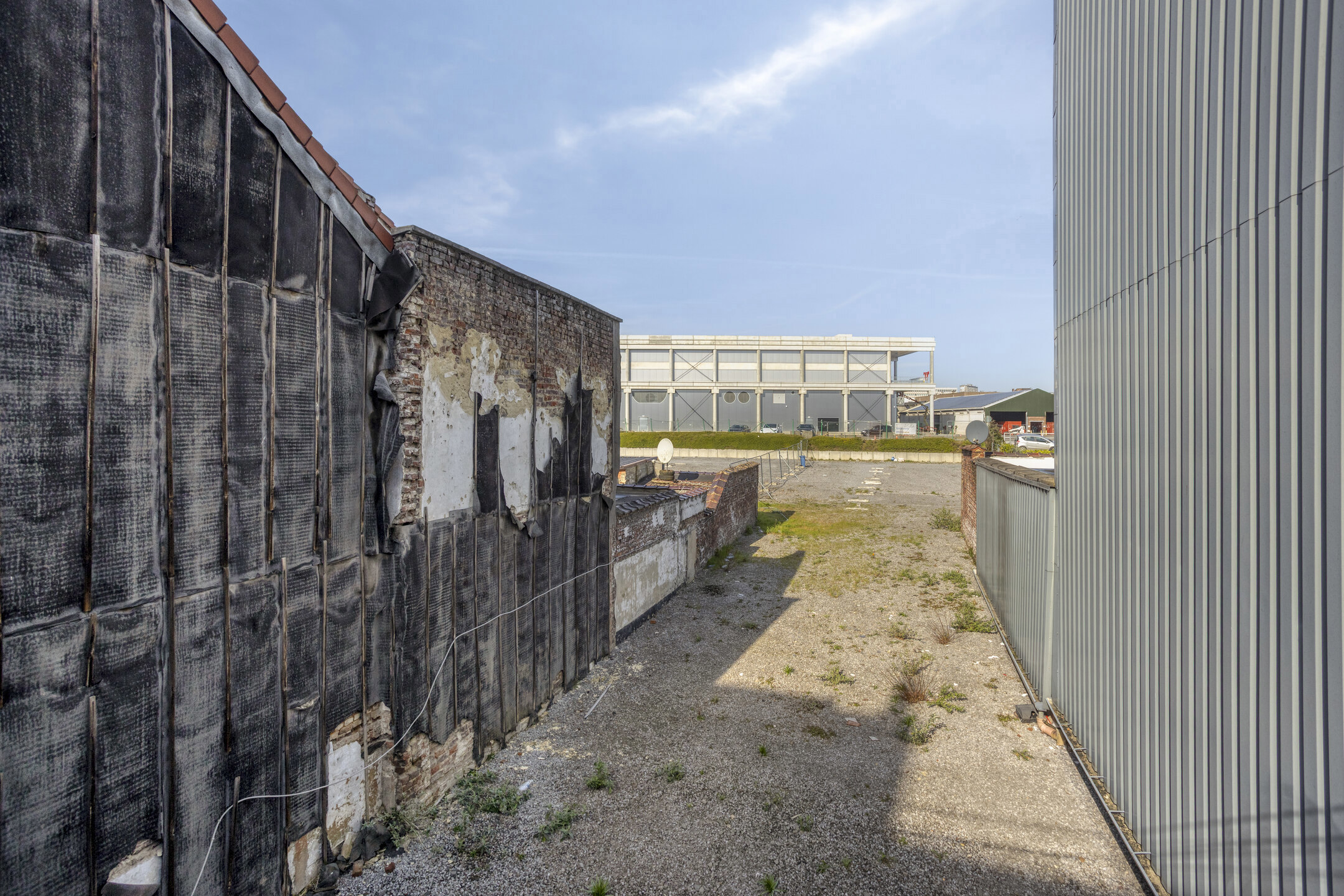 Picture 3 of 3 for Building ground in Anderlecht