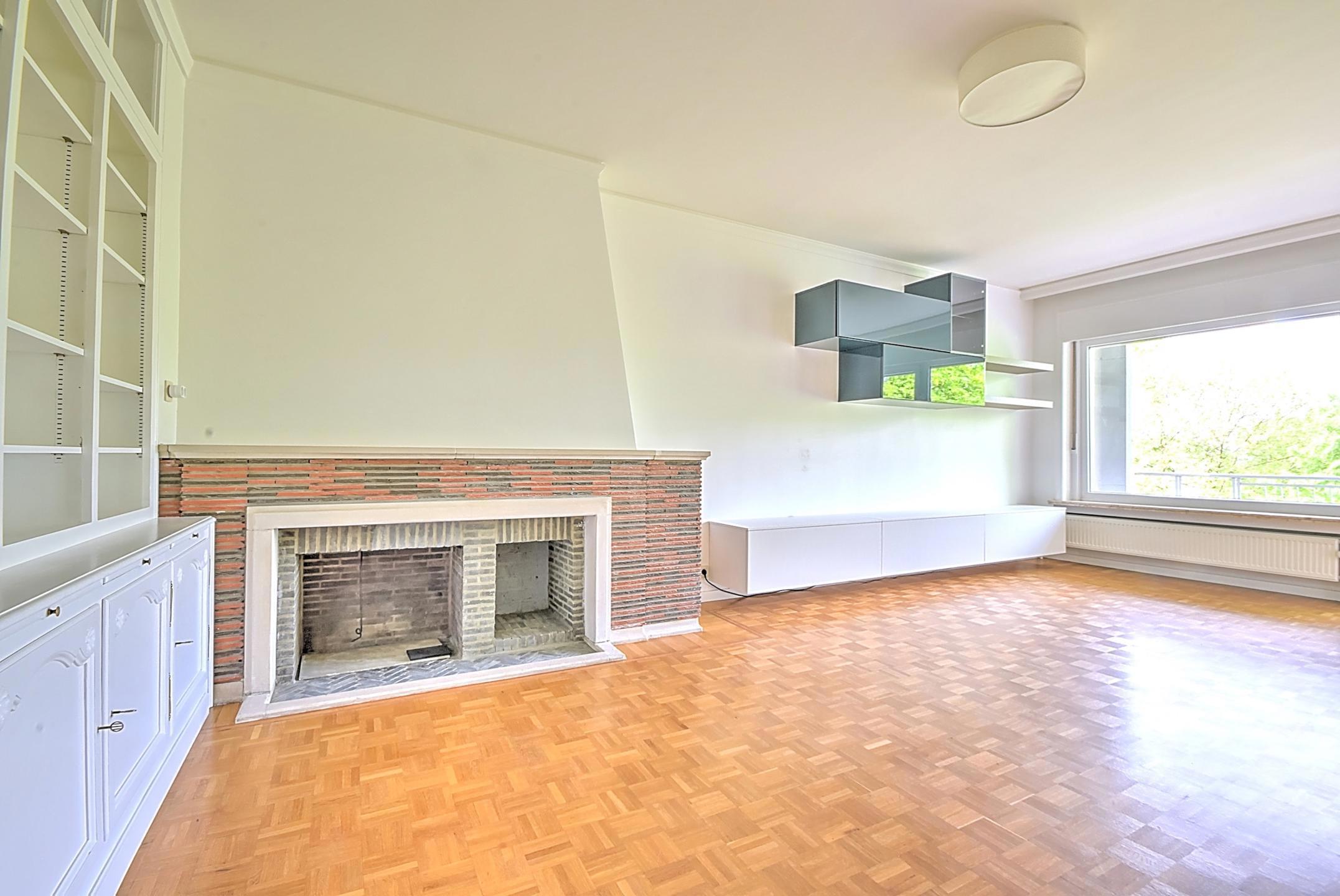 Picture 2 of 3 for Flat with three bedrooms in Forest