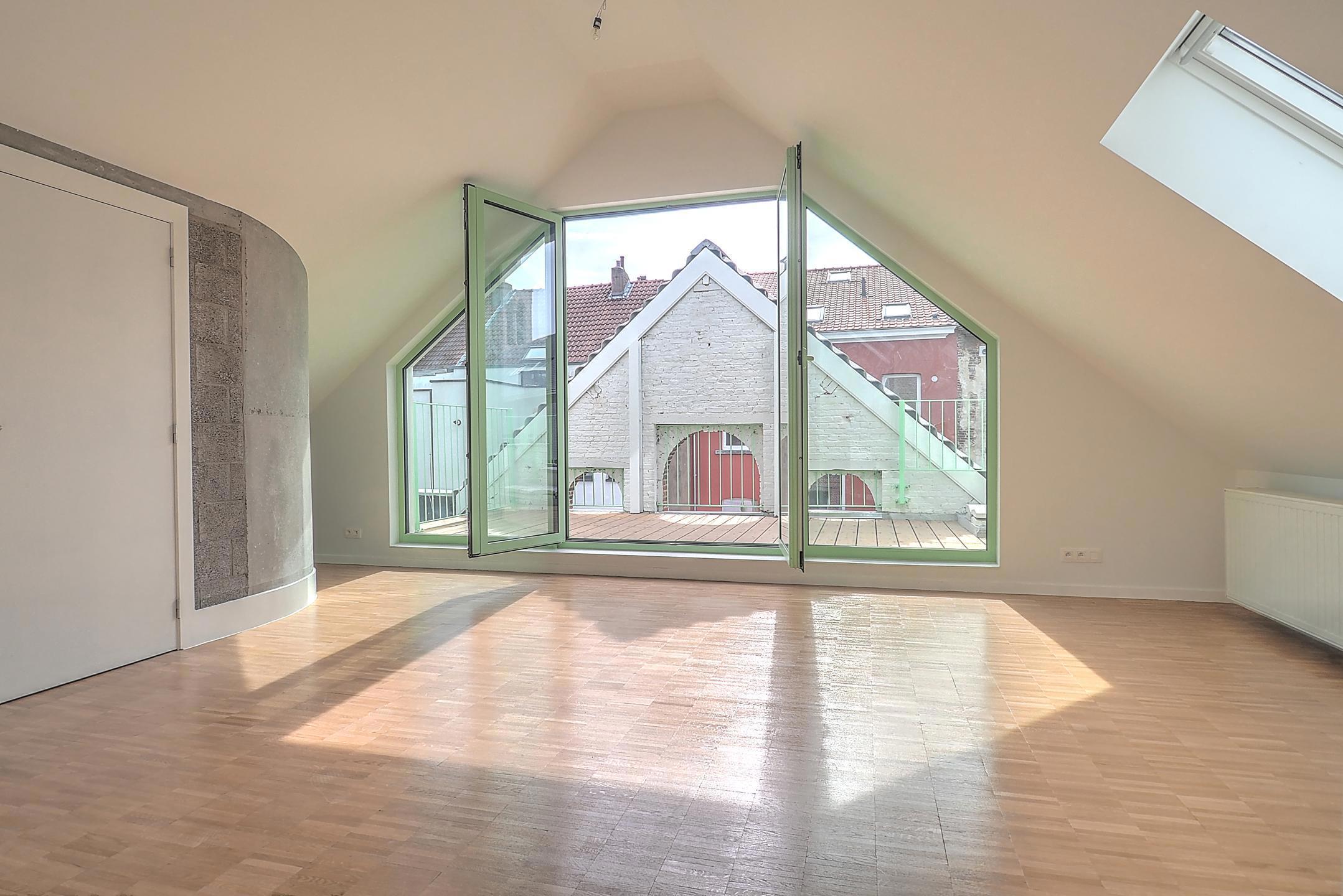 Photo 2 sur 3 pour Penthouse à Molenbeek-Saint-Jean