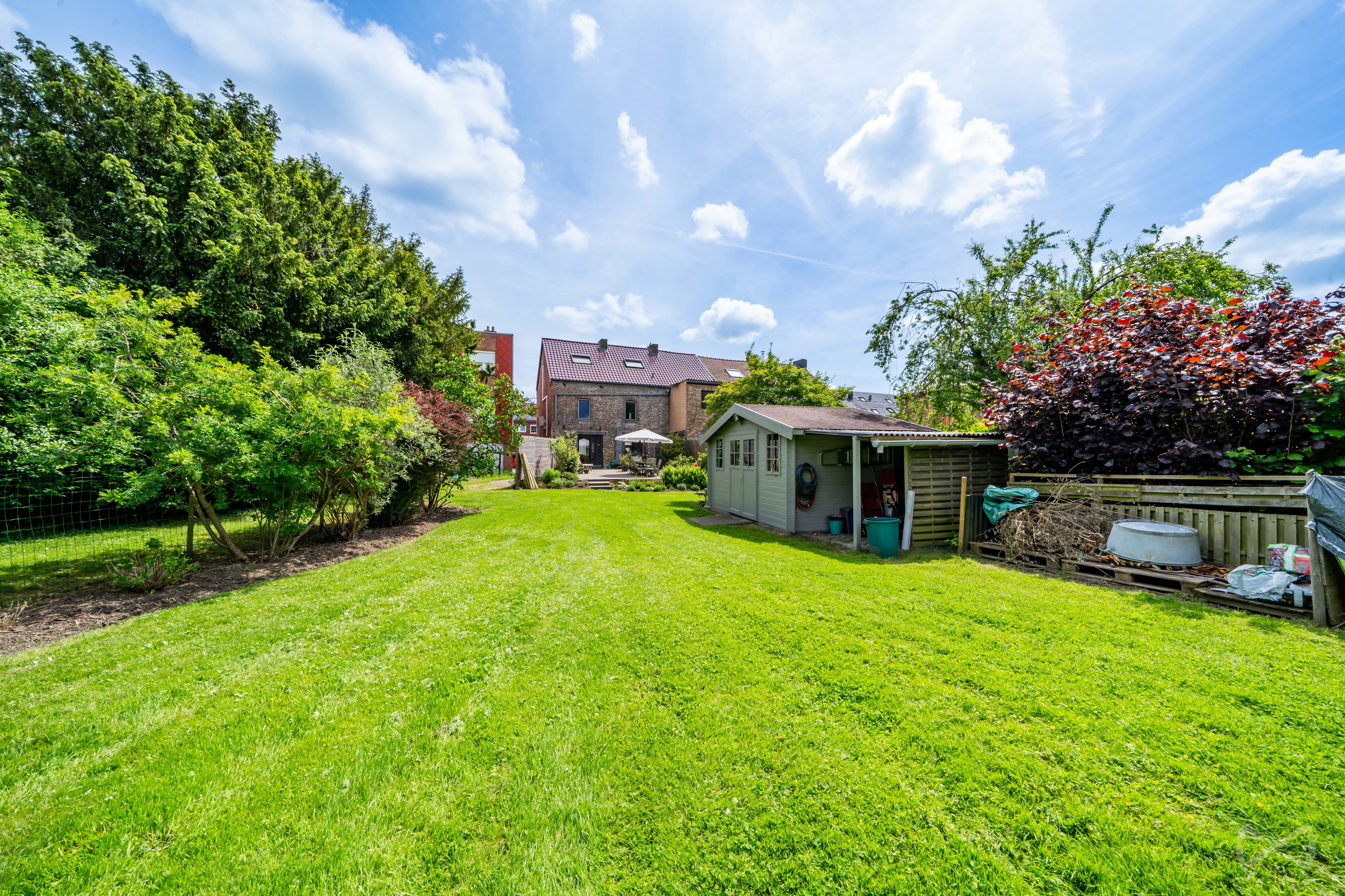 Picture 3 of 4 for House with five bedrooms in Mont-sur-marchienne