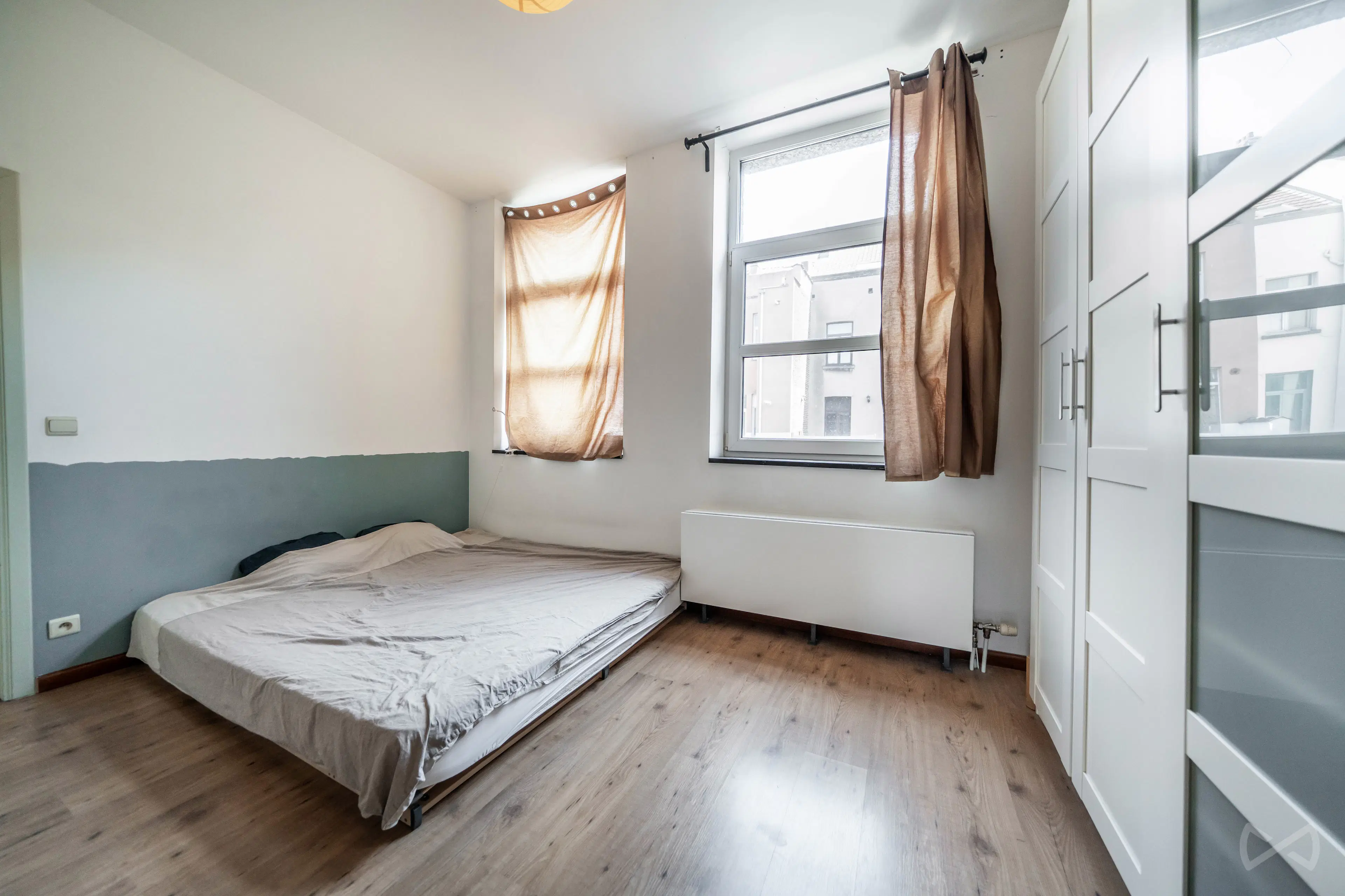 Picture 1 of 4 for House with seven bedrooms in Schaerbeek