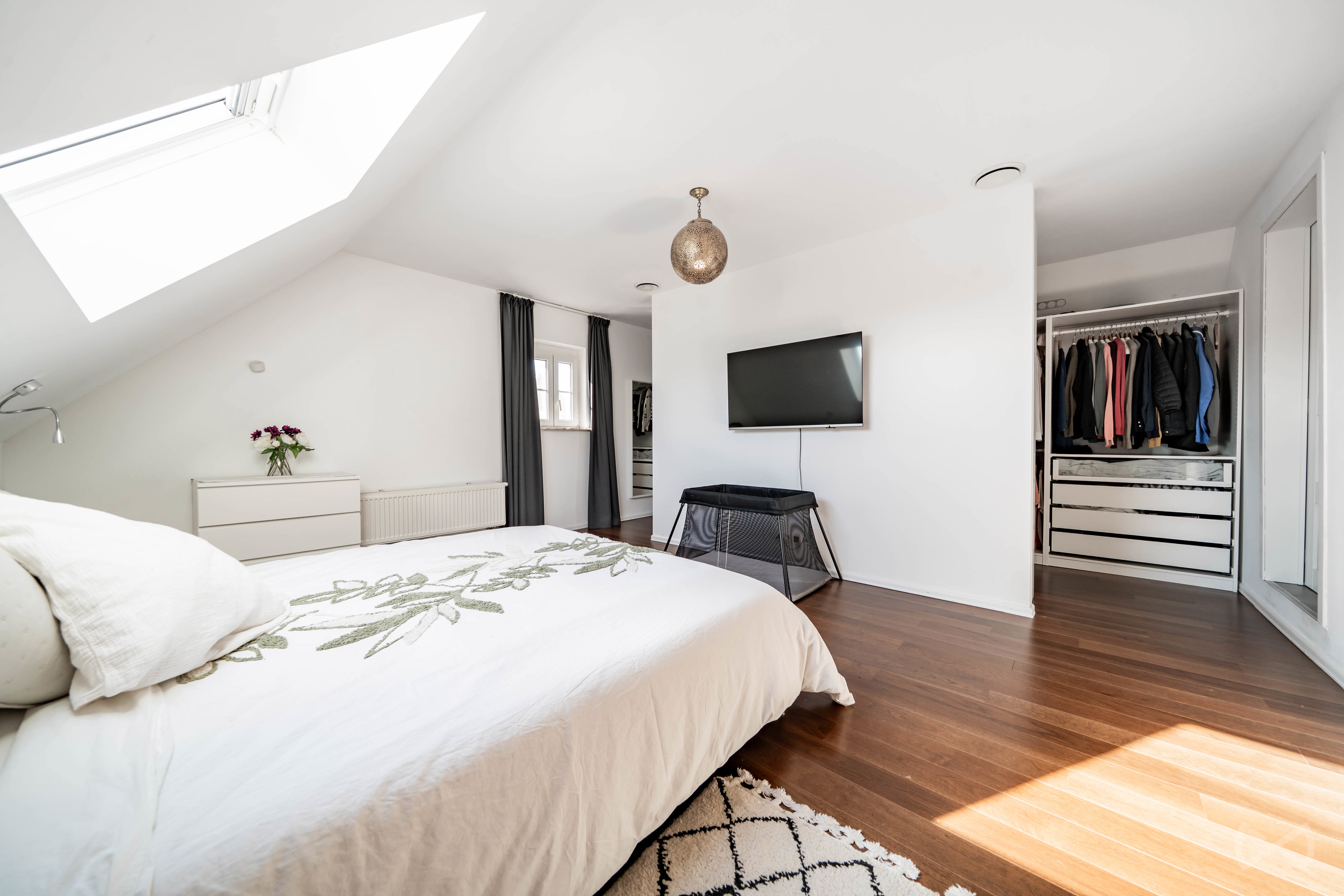 Picture 4 of 4 for Charming house with four bedrooms in Lincent