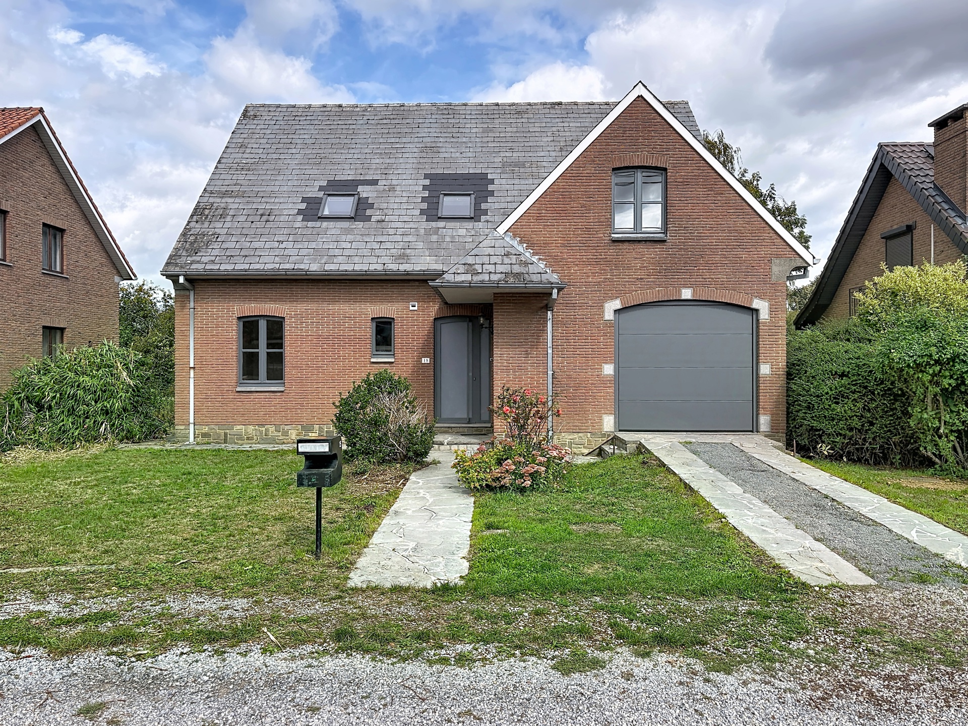 Picture 1 of 5 for Villa with five bedrooms in Binche Waudrez