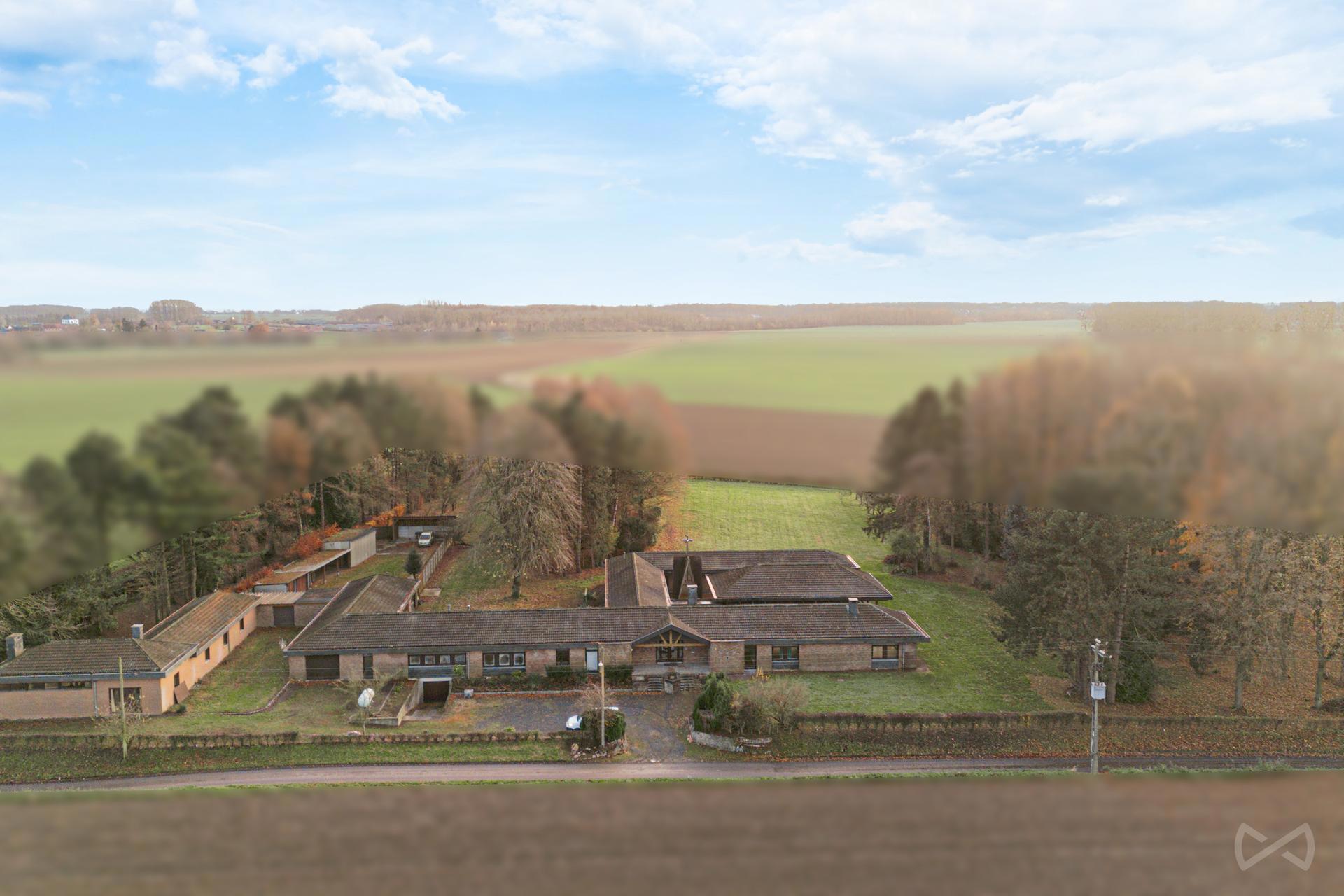 Photo 1 sur 5 pour Maison de 20 chambres à QuÉvy