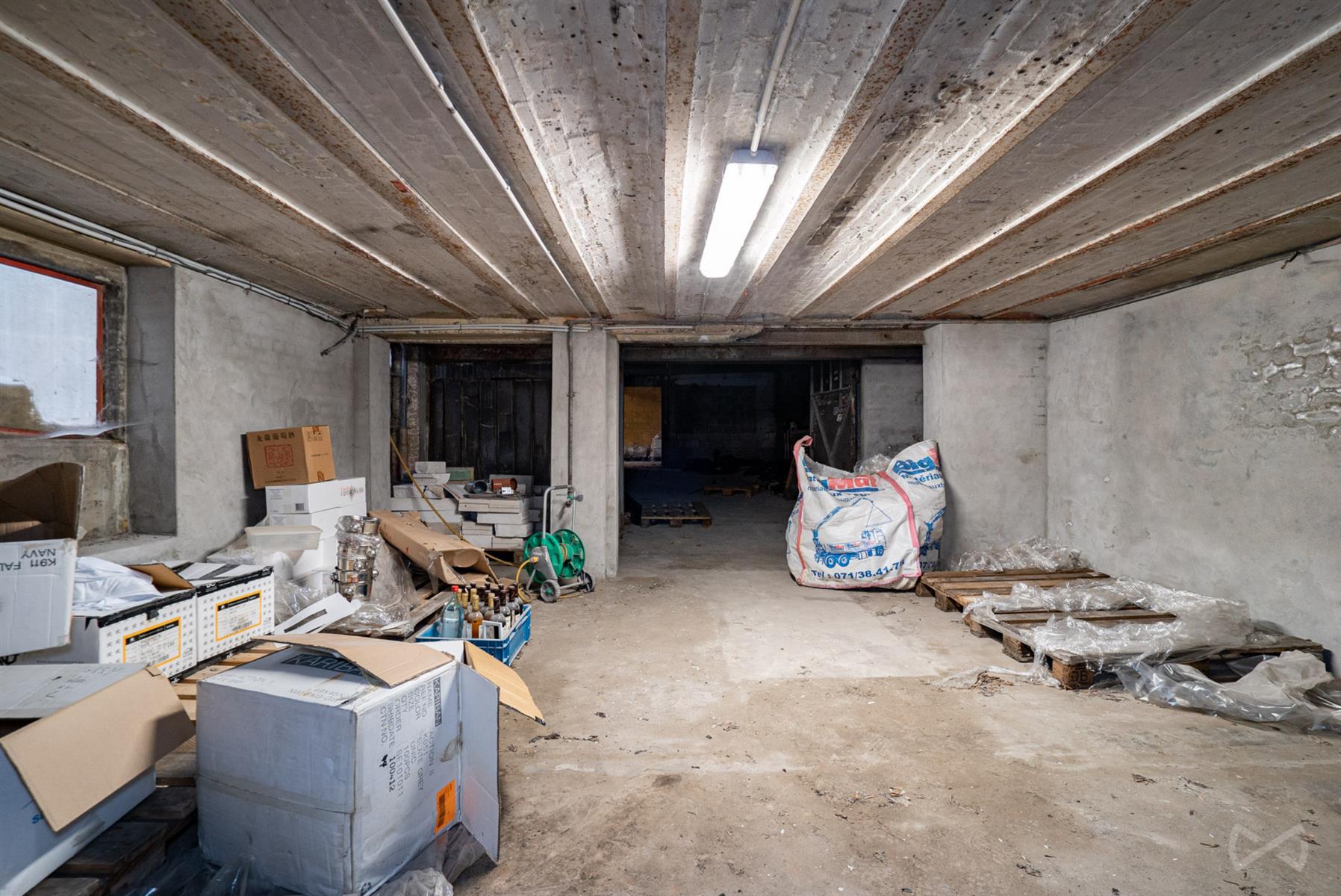 Picture 3 of 4 for Multi-purpose building in Marcinelle